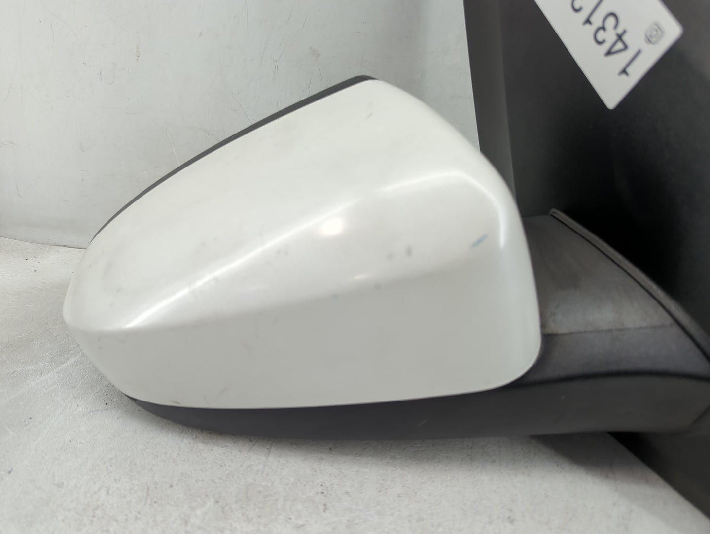 2007-2012 Nissan Sentra Passenger Side View Mirror - Right Door Mirror OEM Used - Oemusedautoparts1.com
