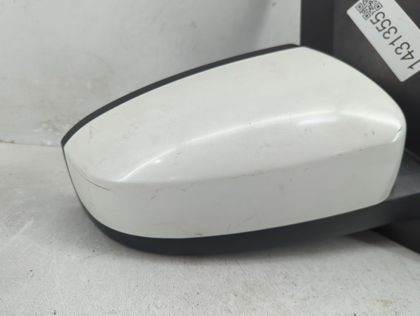 2007-2012 Nissan Sentra Passenger Side View Mirror - Right Door Mirror OEM Used - Oemusedautoparts1.com