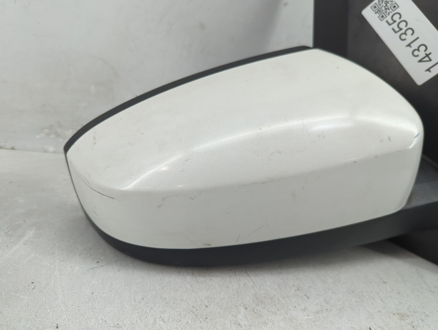 2007-2012 Nissan Sentra Passenger Side View Mirror - Right Door Mirror OEM Used - Oemusedautoparts1.com