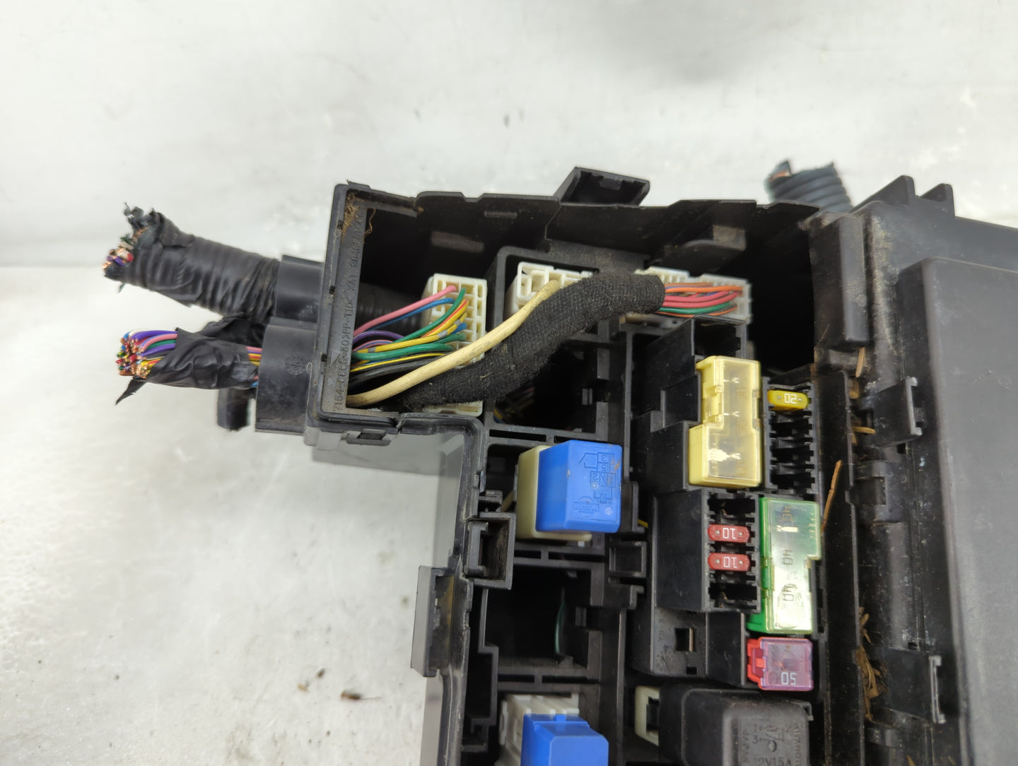 2007-2012 Nissan Sentra Fusebox Fuse Box Panel Relay Module P/N:284B8 ET000 284B6 ET03A Fits Fits 2007 2008 2009 2010 2011 2