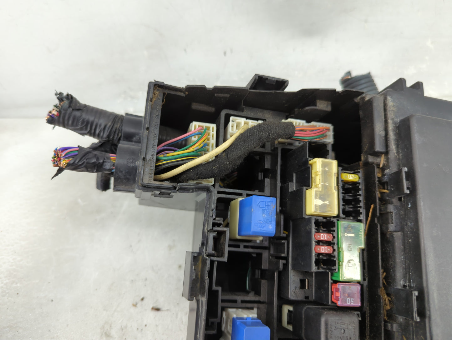 2007-2012 Nissan Sentra Fusebox Fuse Box Panel Relay Module P/N:284B8 ET000 284B6 ET03A Fits Fits 2007 2008 2009 2010 2011 2