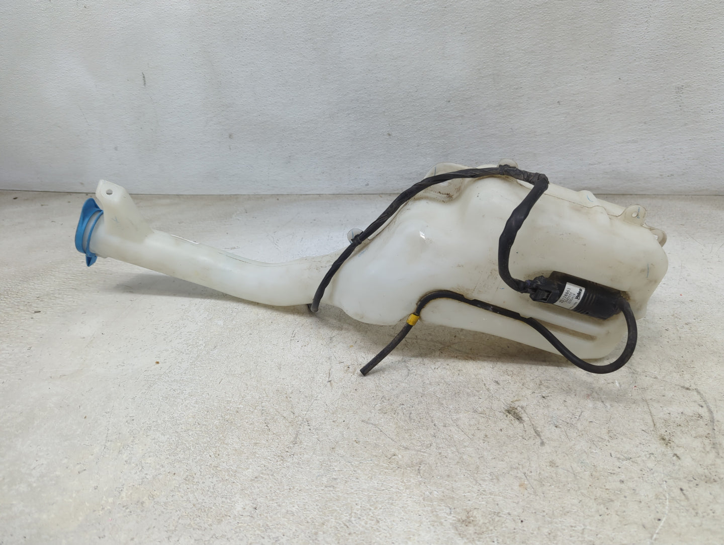 2007-2012 Nissan Sentra Windshield Washer Fluid Reservoir Bottle Oem 1465576 - Oemusedautoparts1.com