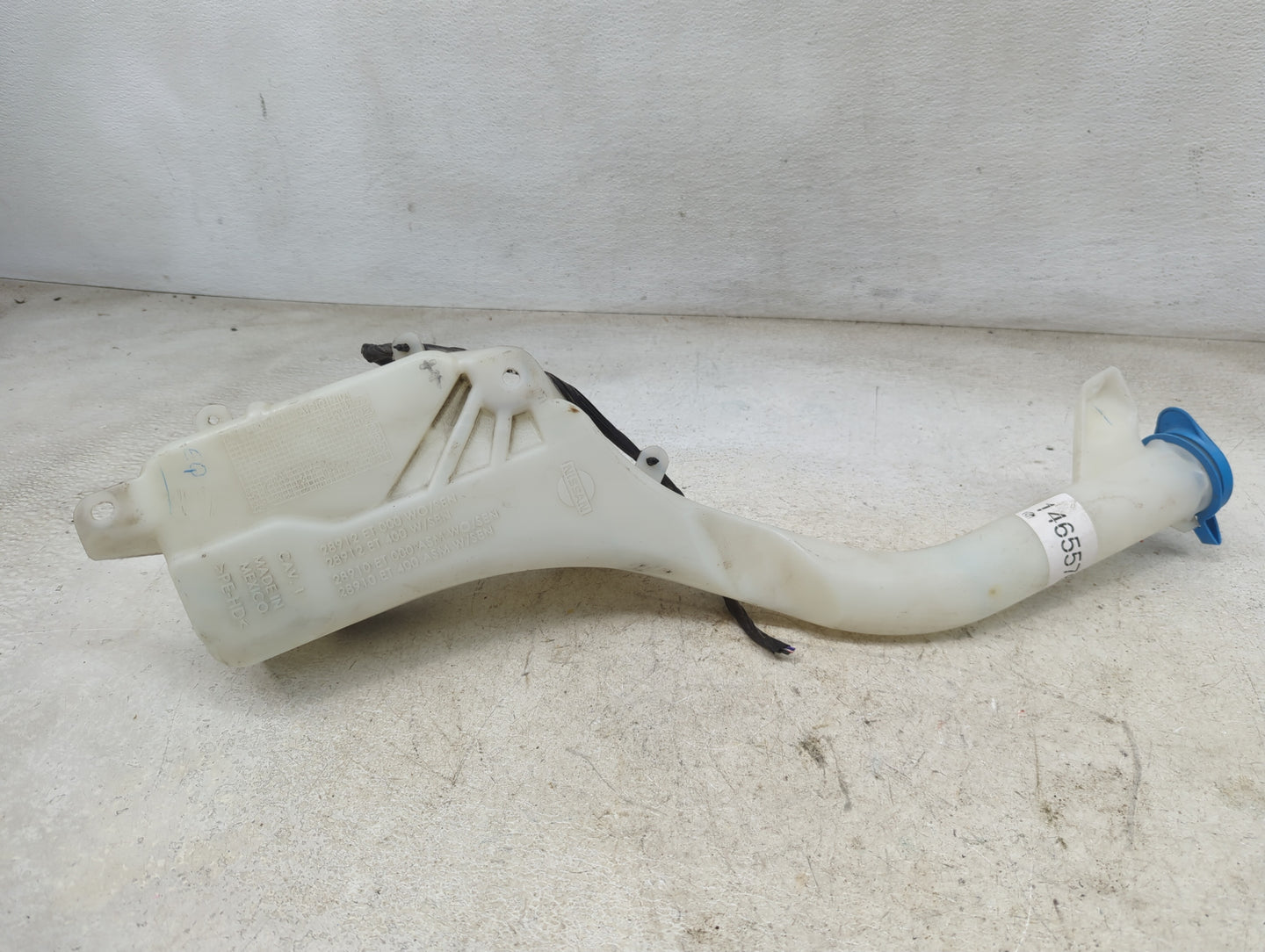 2007-2012 Nissan Sentra Windshield Washer Fluid Reservoir Bottle Oem 1465576 - Oemusedautoparts1.com