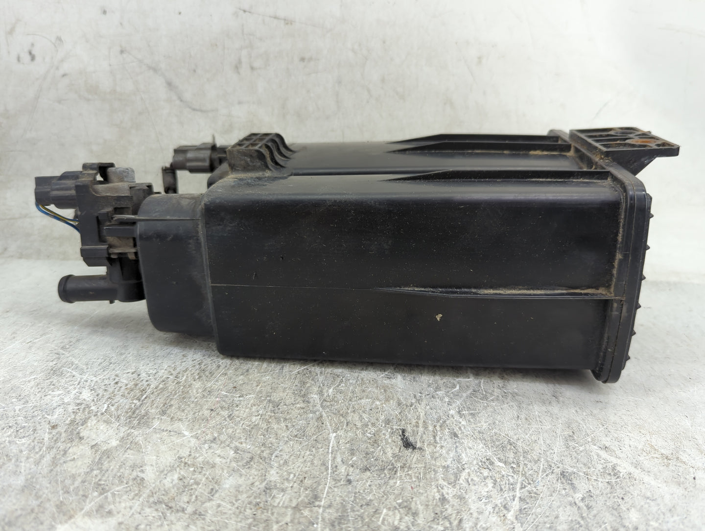2012 Nissan Sentra Fuel Vapor Charcoal Canister 1467843 - Oemusedautoparts1.com