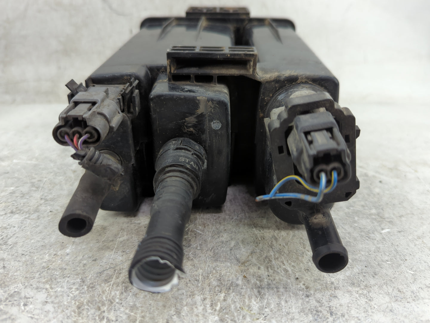 2012 Nissan Sentra Fuel Vapor Charcoal Canister 1467843 - Oemusedautoparts1.com