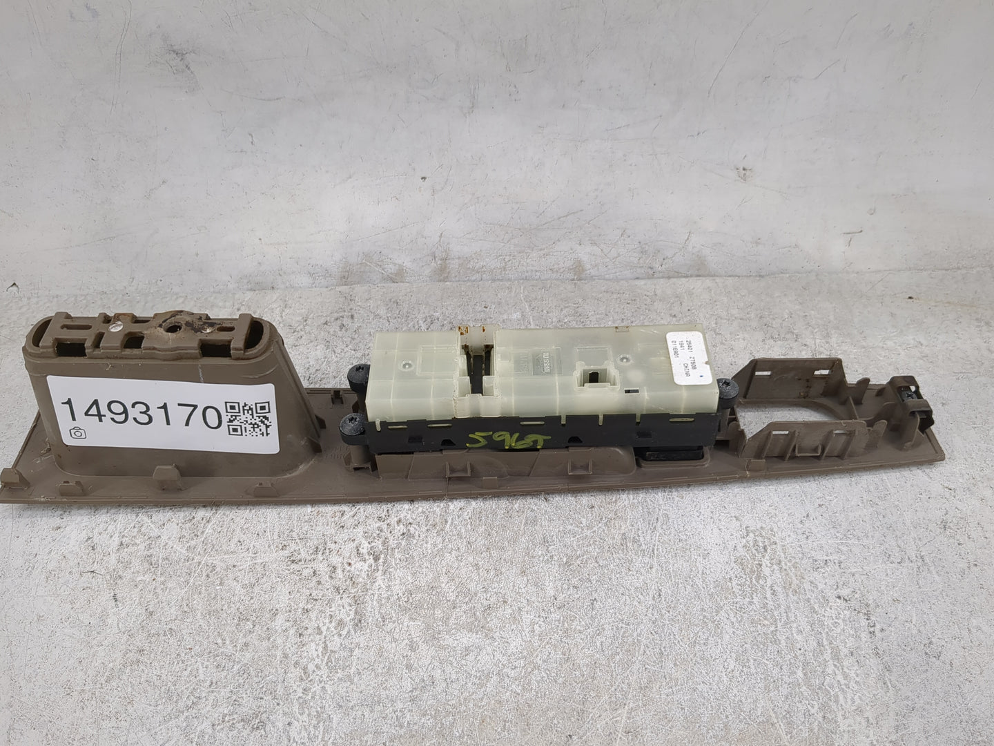 2010-2012 Nissan Sentra Master Power Window Switch Replacement Driver Side Left P/N:25401 ZT50B Fits Fits 2010 2011 2012 OEM