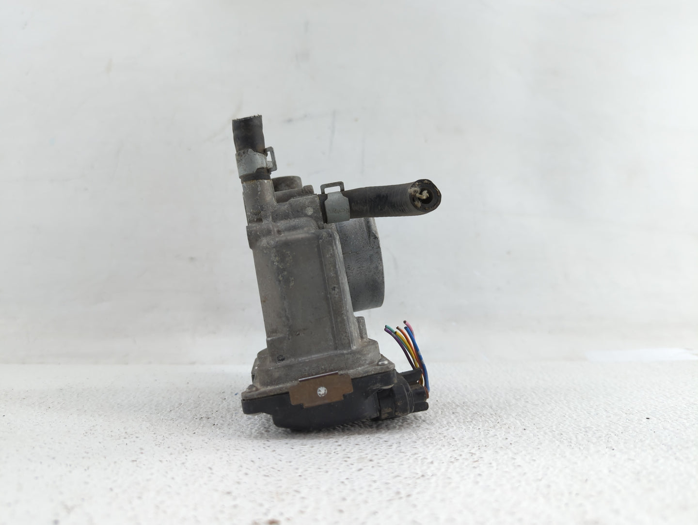 2007-2012 Nissan Sentra Throttle Body P/N:ET-A60-02 E ET-A60-02 J Fits OEM Used Auto Parts - Oemusedautoparts1.com