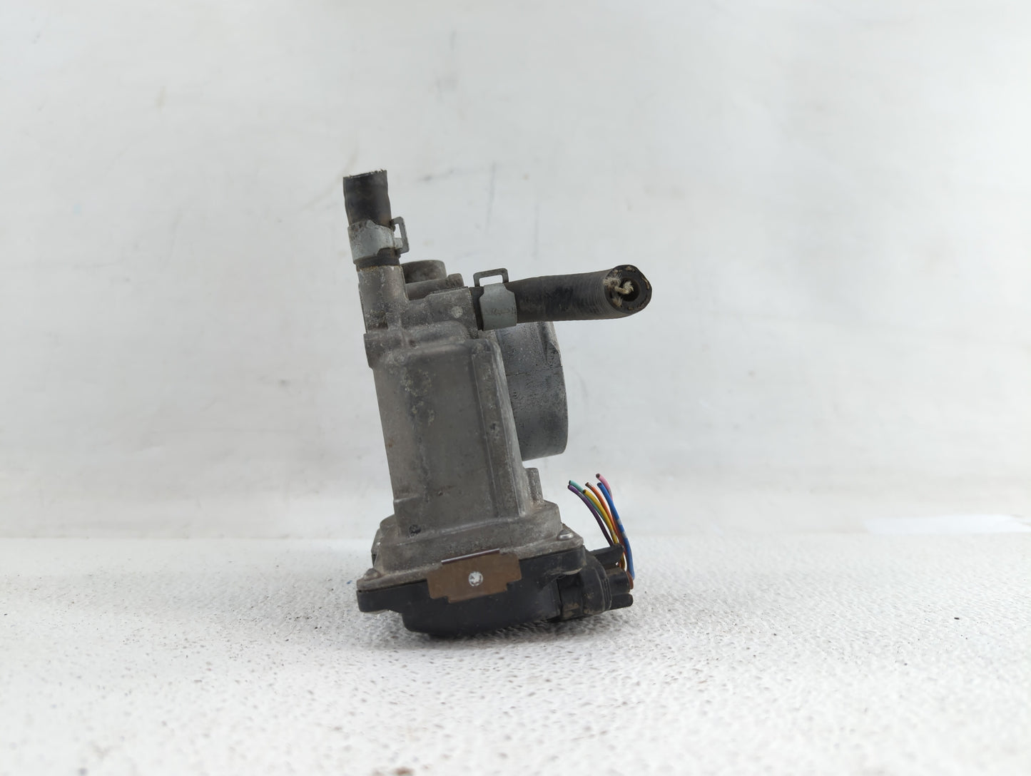 2007-2012 Nissan Sentra Throttle Body P/N:ET-A60-02 E ET-A60-02 J Fits OEM Used Auto Parts - Oemusedautoparts1.com