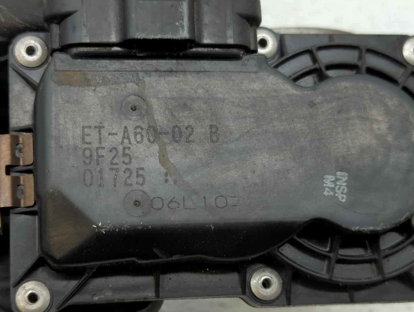2007-2012 Nissan Sentra Throttle Body P/N:ET-A60-02 E ET-A60-02 J Fits OEM Used Auto Parts - Oemusedautoparts1.com