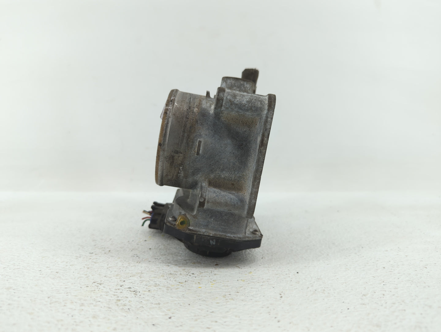 2007-2012 Nissan Sentra Throttle Body P/N:ET-A60-02 E ET-A60-02 J Fits OEM Used Auto Parts - Oemusedautoparts1.com