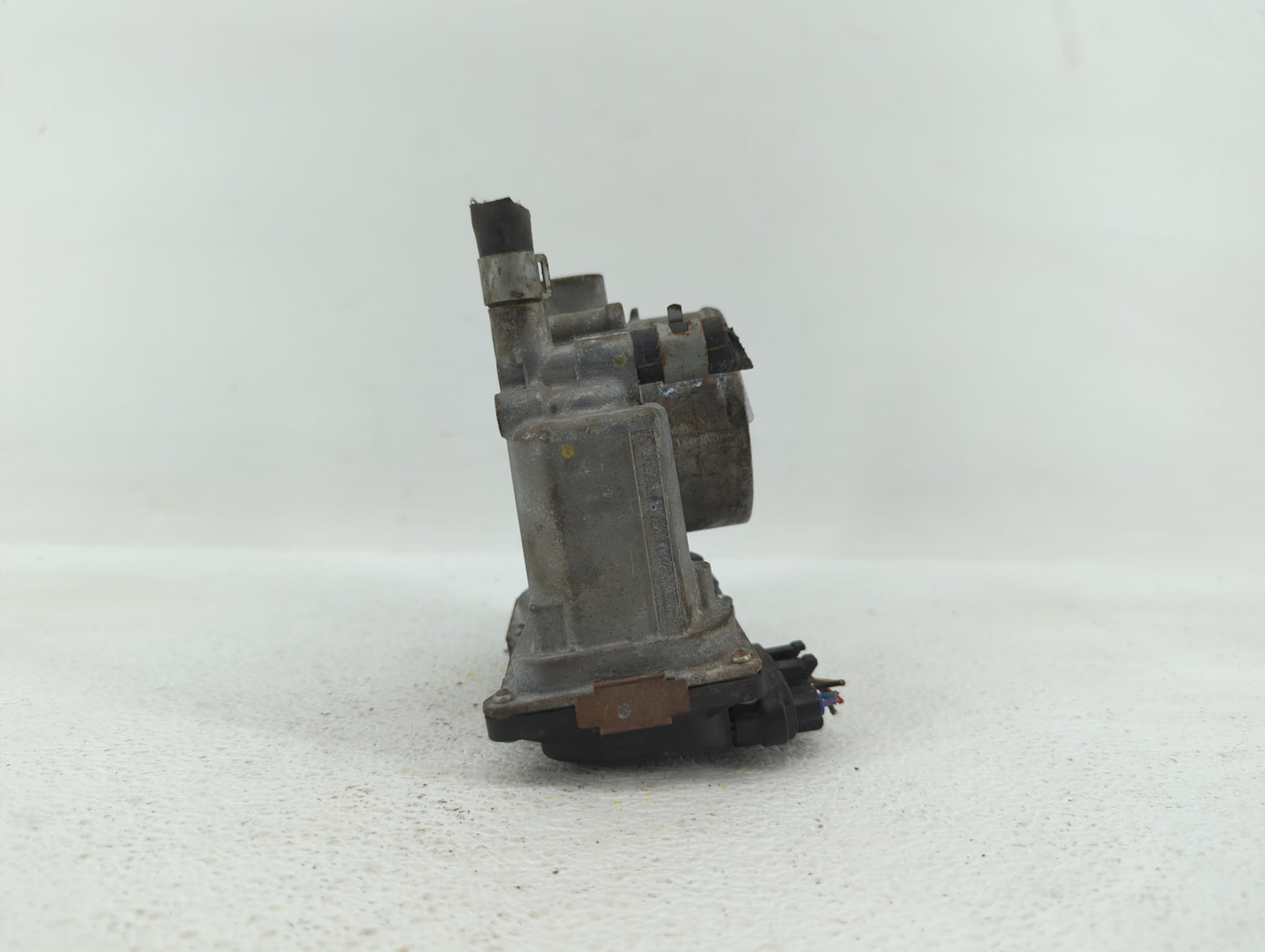 2007-2012 Nissan Sentra Throttle Body P/N:ET-A60-02 E ET-A60-02 J Fits OEM Used Auto Parts - Oemusedautoparts1.com