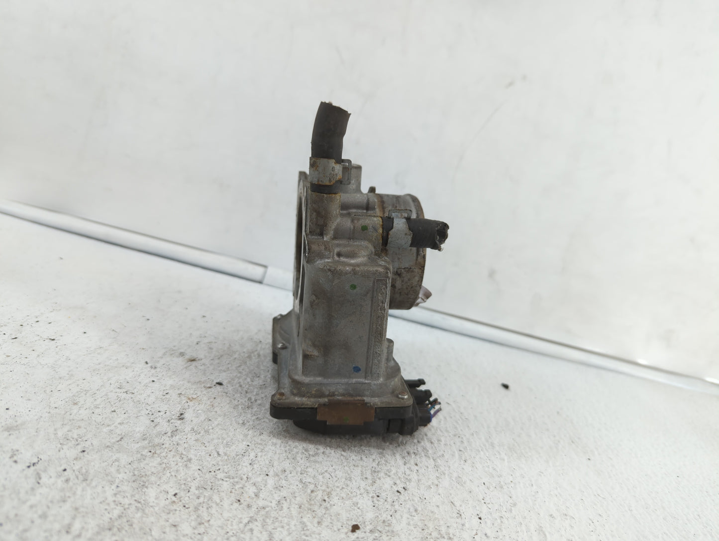 2007-2012 Nissan Sentra Throttle Body P/N:ET-A60-02 E ET-A60-02 J Fits OEM Used Auto Parts - Oemusedautoparts1.com