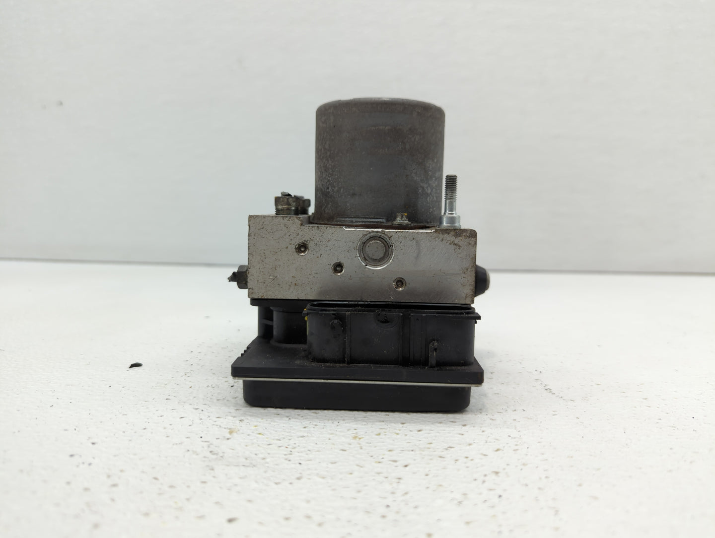 2012 Nissan Sentra ABS Pump Control Module Replacement P/N:47660 9AF0A Fits OEM Used Auto Parts - Oemusedautoparts1.com