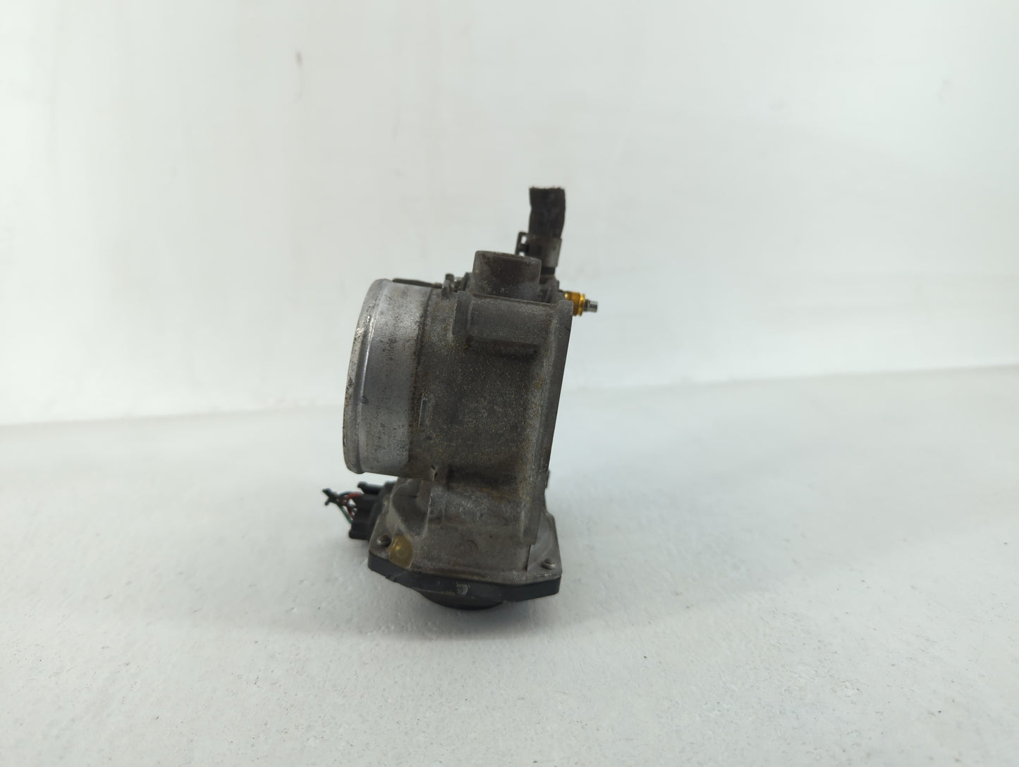2007-2012 Nissan Sentra Throttle Body P/N:ET-A60-02 E ET-A60-02 J Fits OEM Used Auto Parts - Oemusedautoparts1.com