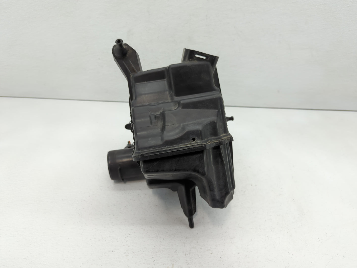 2007-2012 Nissan Sentra Air Cleaner Intake-duct Hose Tube - Oemusedautoparts1.com
