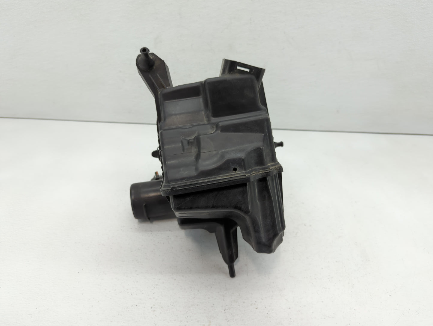 2007-2012 Nissan Sentra Air Cleaner Intake-duct Hose Tube - Oemusedautoparts1.com