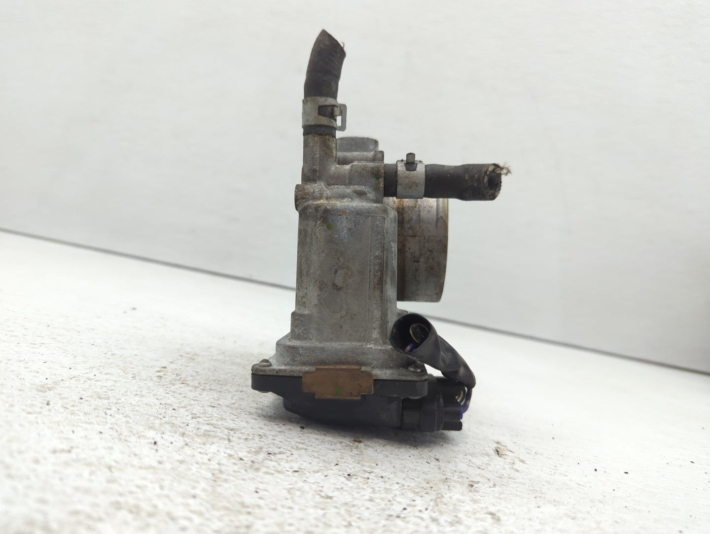 2007-2012 Nissan Sentra Throttle Body P/N:ET-A60-02 D Fits OEM Used Auto Parts - Oemusedautoparts1.com