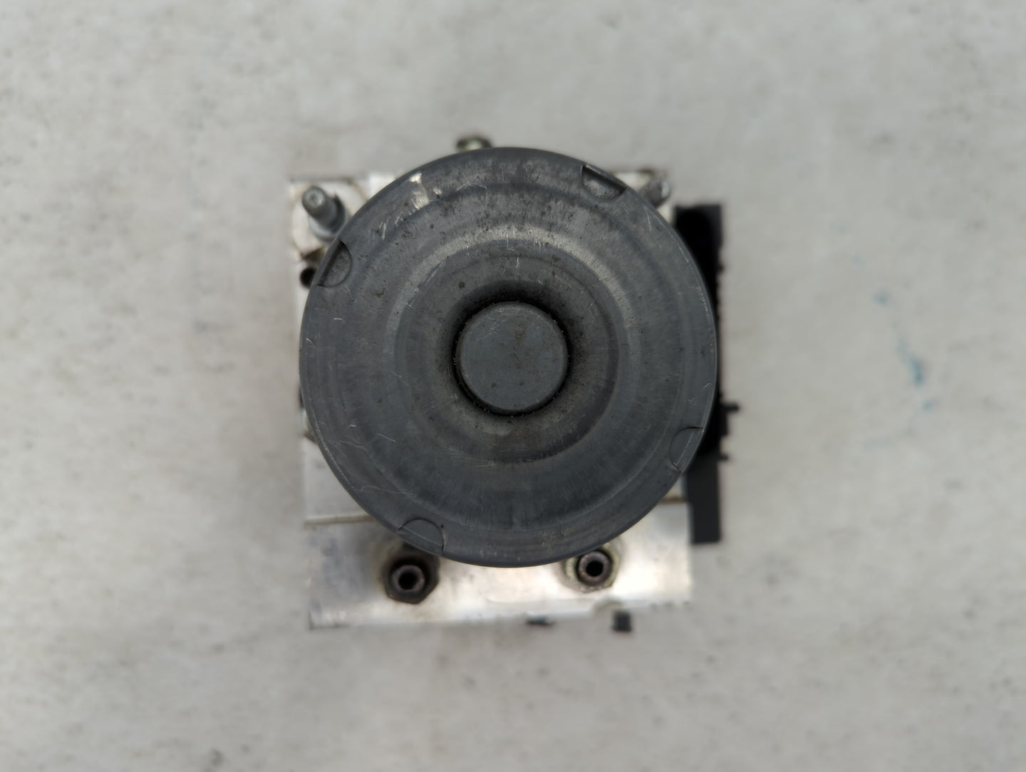 2012 Nissan Sentra ABS Pump Control Module Replacement P/N:47660 9AF0A Fits OEM Used Auto Parts - Oemusedautoparts1.com