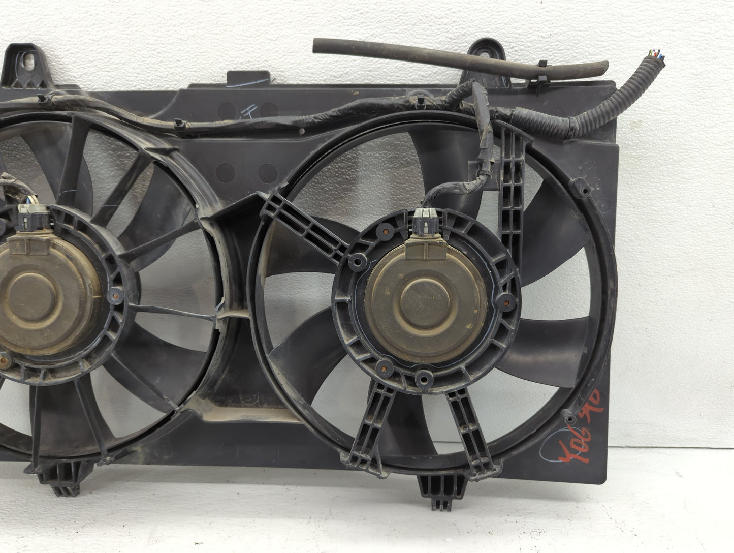 2007-2012 Nissan Sentra Left Radiator Fan Motor Assembly Black - Oemusedautoparts1.com