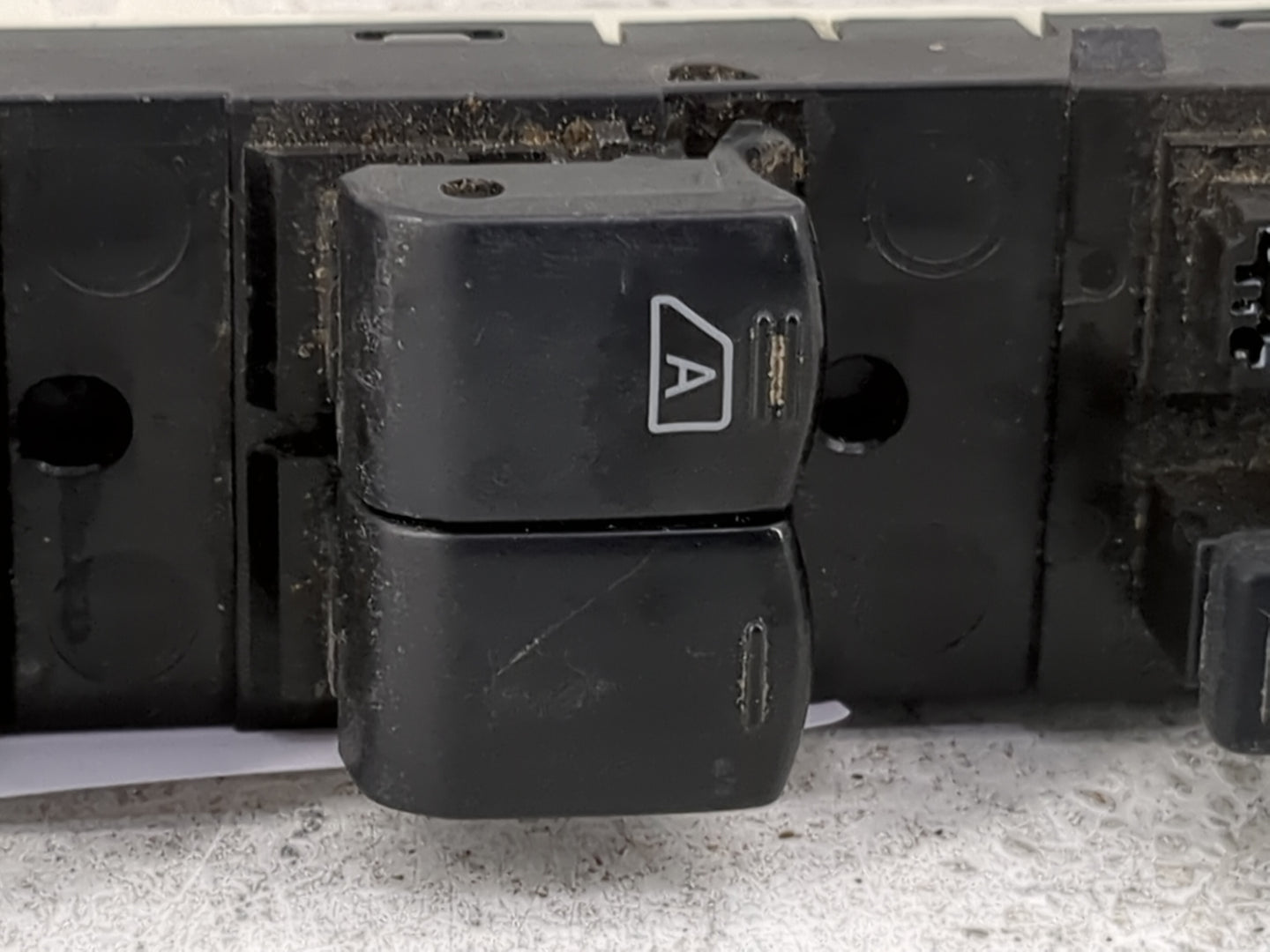 2010-2012 Nissan Sentra Master Power Window Switch Replacement Driver Side Left P/N:25401 ZT50B 011EA01 Fits Fits 2010 2011 