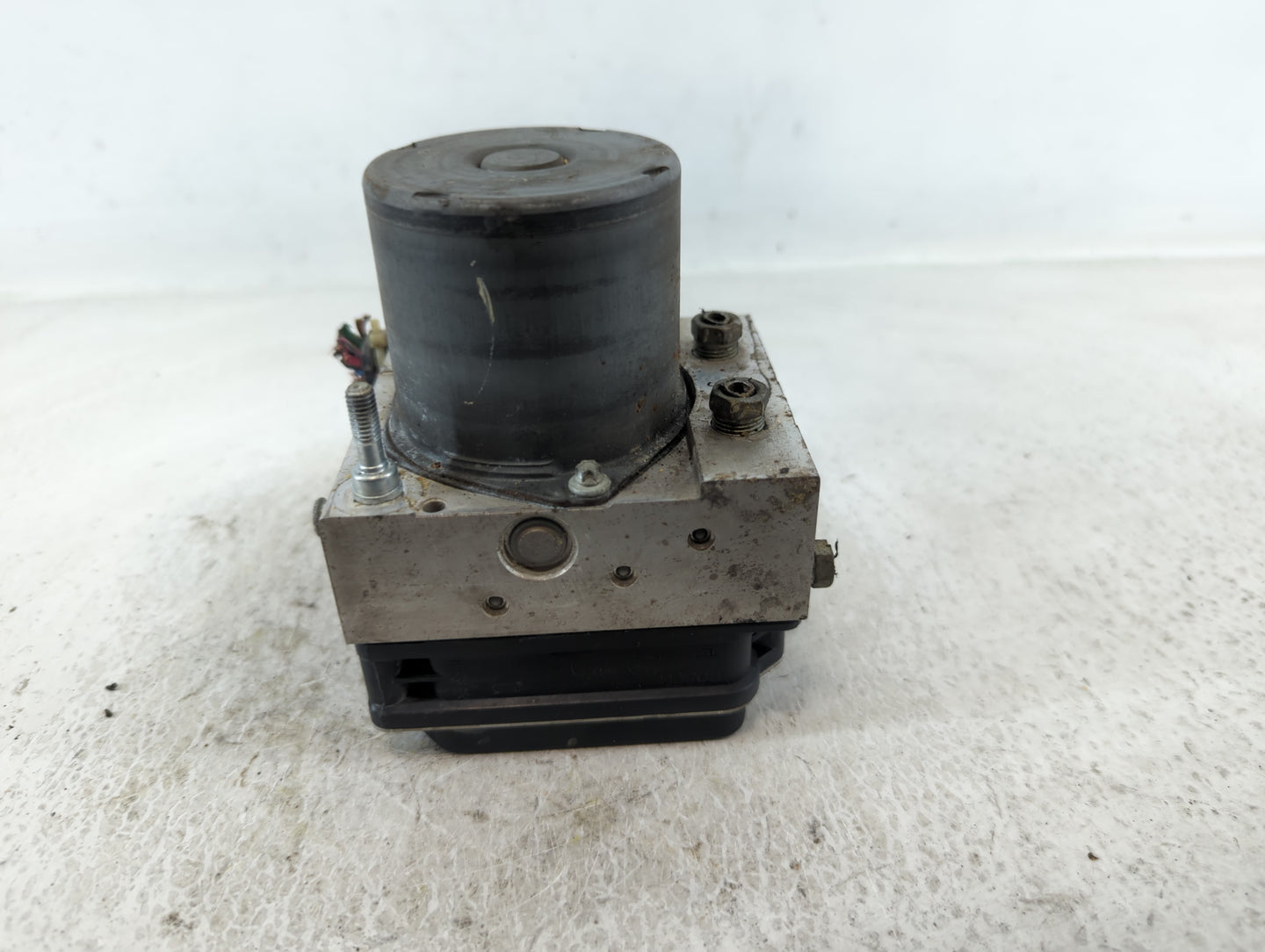 2012 Nissan Sentra ABS Pump Control Module Replacement P/N:0 265 251 613 AC 47660 9AF0A Fits OEM Used Auto Parts - Oemusedau