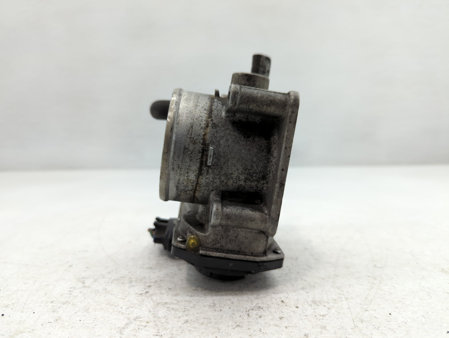 2007-2012 Nissan Sentra Throttle Body P/N:ET-A60-02 C Fits OEM Used Auto Parts - Oemusedautoparts1.com