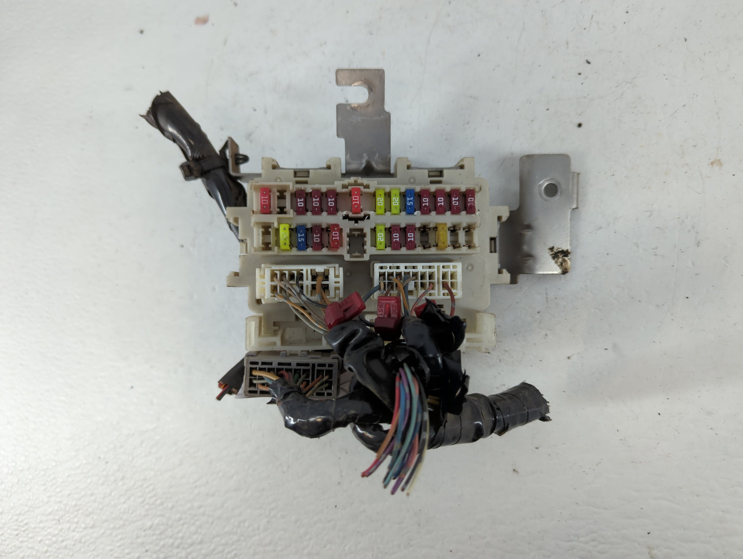 2007-2012 Nissan Sentra Fusebox Fuse Box Panel Relay Module P/N:9AA0A1I19 Fits Fits 2007 2008 2009 2010 2011 2012 OEM Used A