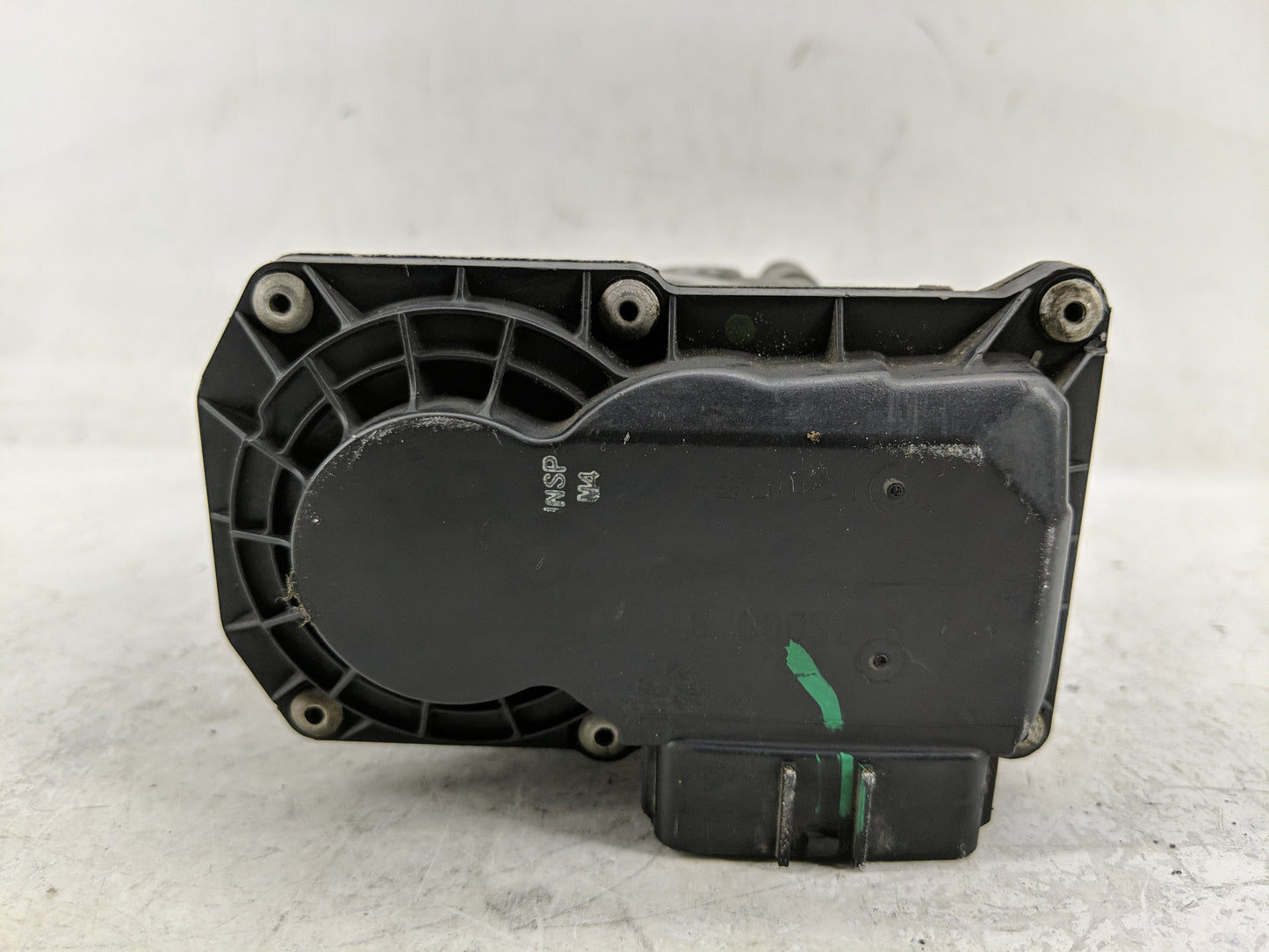 2004-2012 Nissan Titan Throttle Body P/N:16119 7S000 Fits Fits 2004 2005 2006 2007 2008 2009 2010 2011 2012 2013 2014 OEM Us