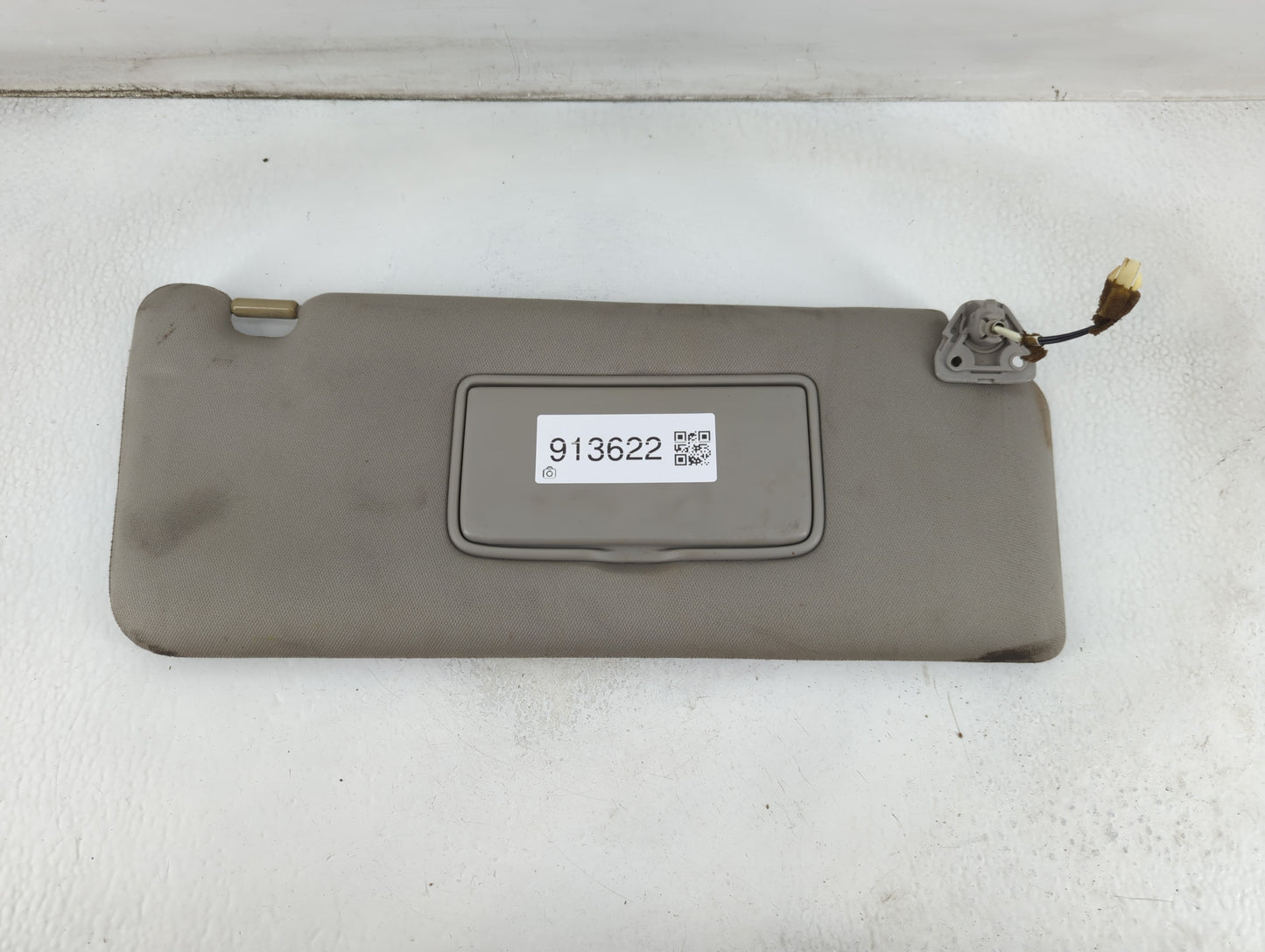 2012 Nissan Titan Sun Visor Shade Replacement Passenger Right Mirror Fits OEM Used Auto Parts - Oemusedautoparts1.com