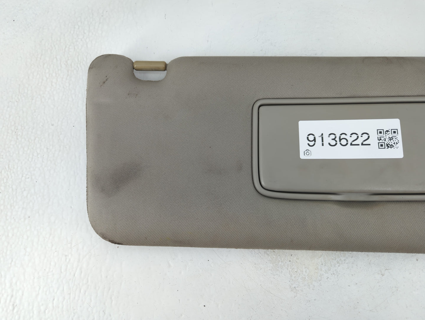 2012 Nissan Titan Sun Visor Shade Replacement Passenger Right Mirror Fits OEM Used Auto Parts - Oemusedautoparts1.com