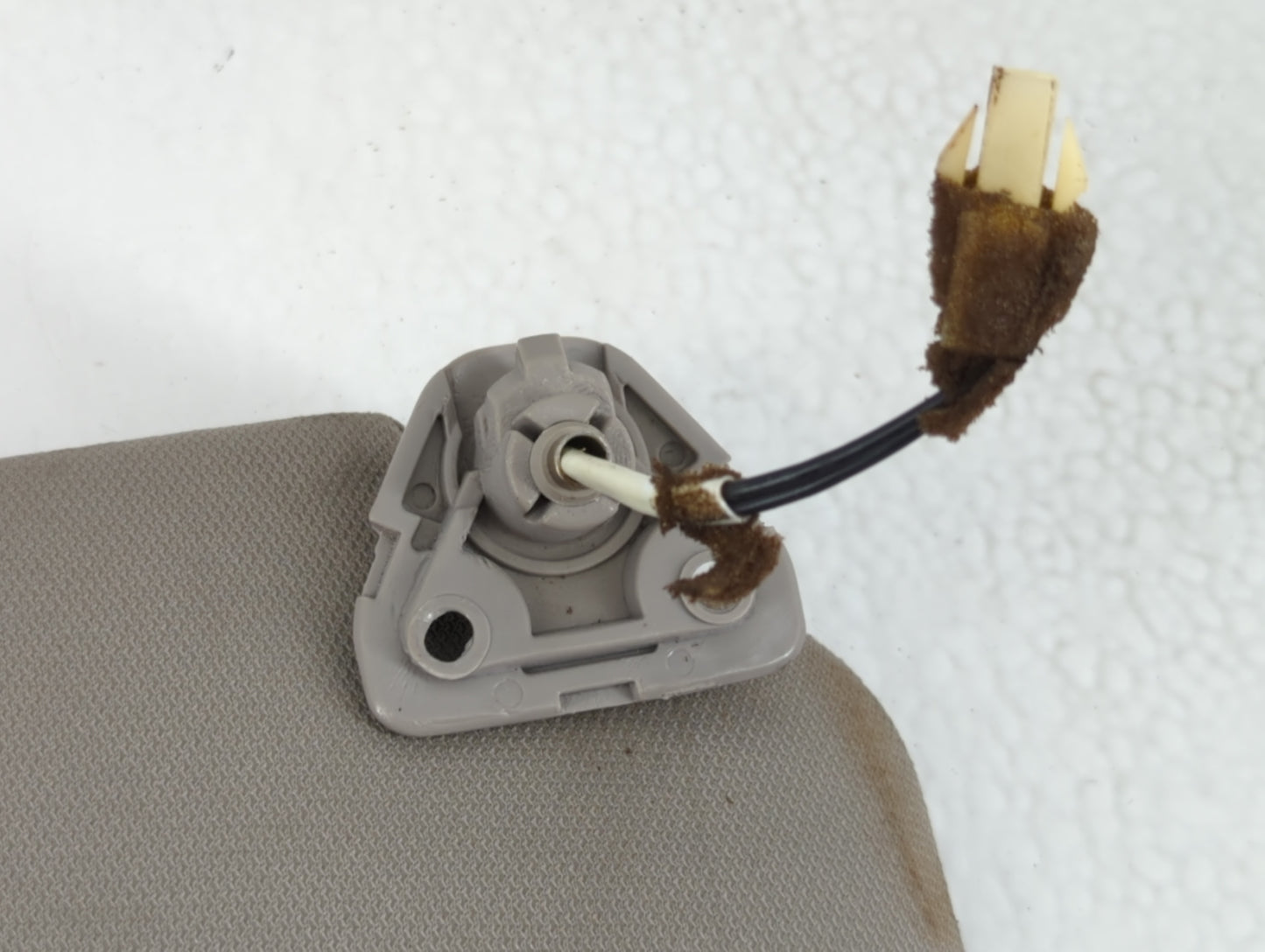 2012 Nissan Titan Sun Visor Shade Replacement Passenger Right Mirror Fits OEM Used Auto Parts - Oemusedautoparts1.com