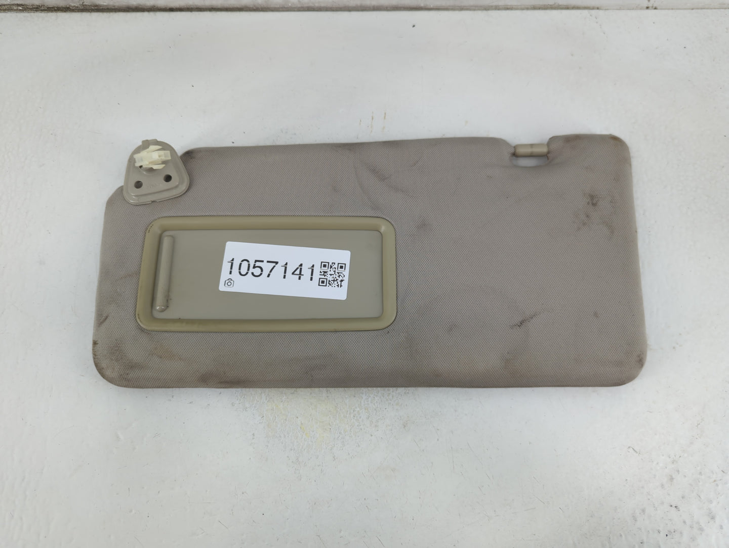 2012 Nissan Versa Sun Visor Shade Replacement Driver Left Mirror Fits OEM Used Auto Parts - Oemusedautoparts1.com