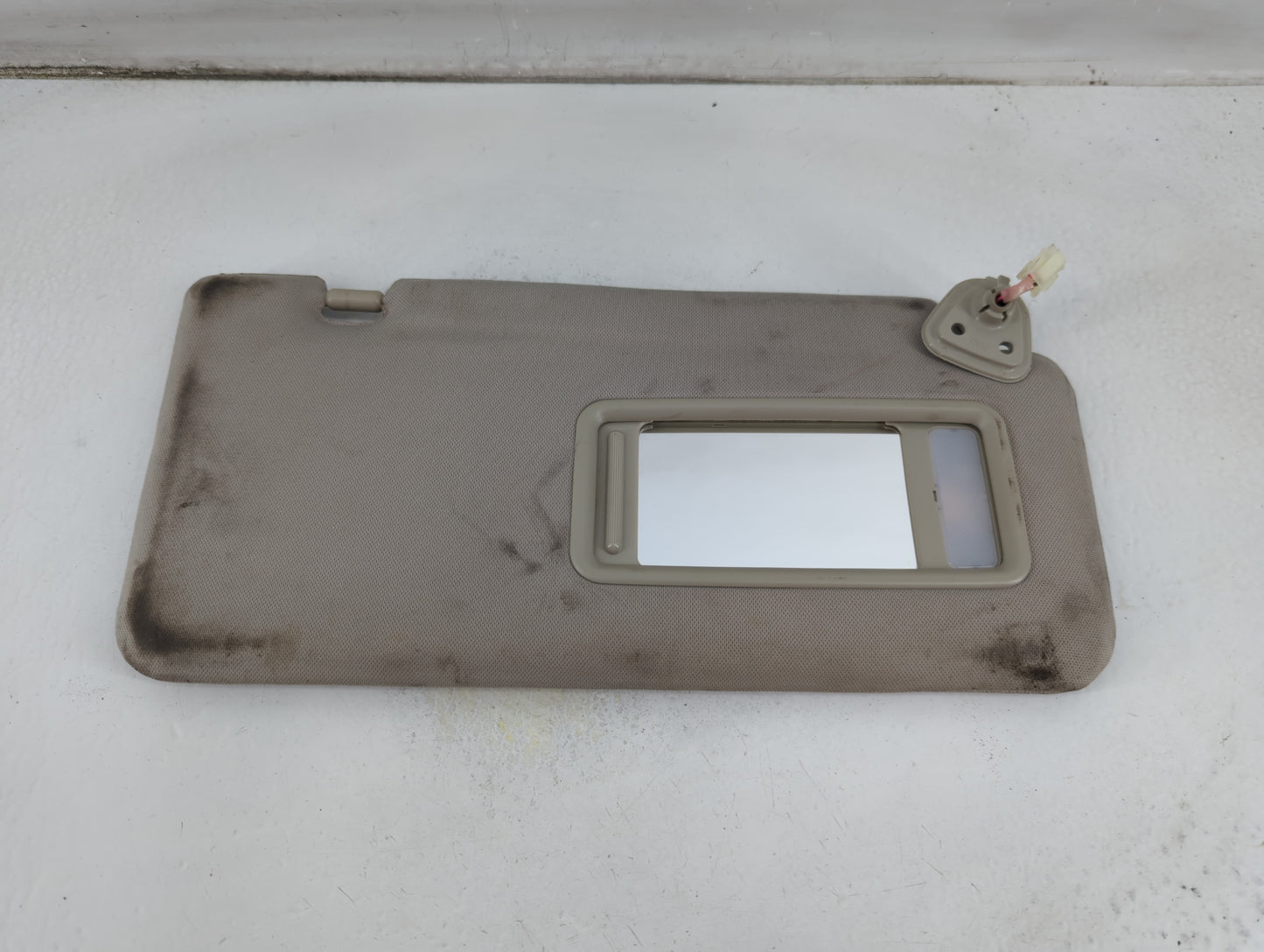 2012 Nissan Versa Sun Visor Shade Replacement Passenger Right Mirror Fits OEM Used Auto Parts - Oemusedautoparts1.com