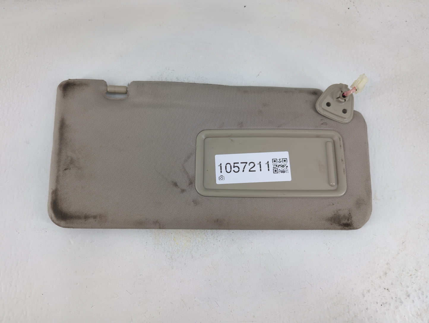 2012 Nissan Versa Sun Visor Shade Replacement Passenger Right Mirror Fits OEM Used Auto Parts - Oemusedautoparts1.com
