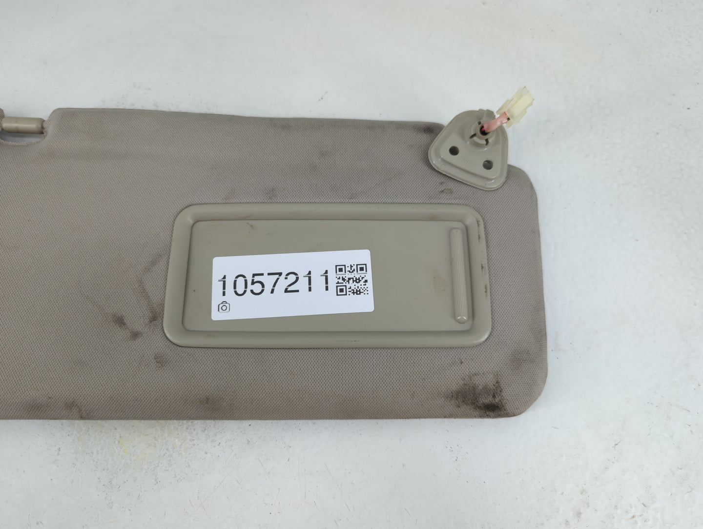 2012 Nissan Versa Sun Visor Shade Replacement Passenger Right Mirror Fits OEM Used Auto Parts - Oemusedautoparts1.com