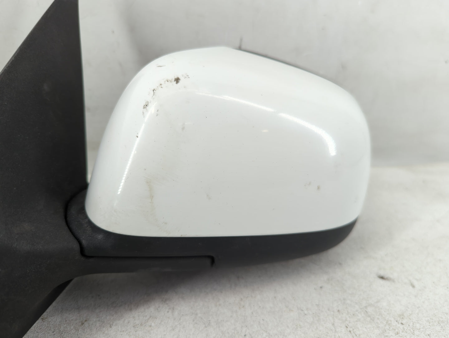 2012-2014 Nissan Versa Driver Side View Mirror - Left Door Mirror OEM Used - Oemusedautoparts1.com