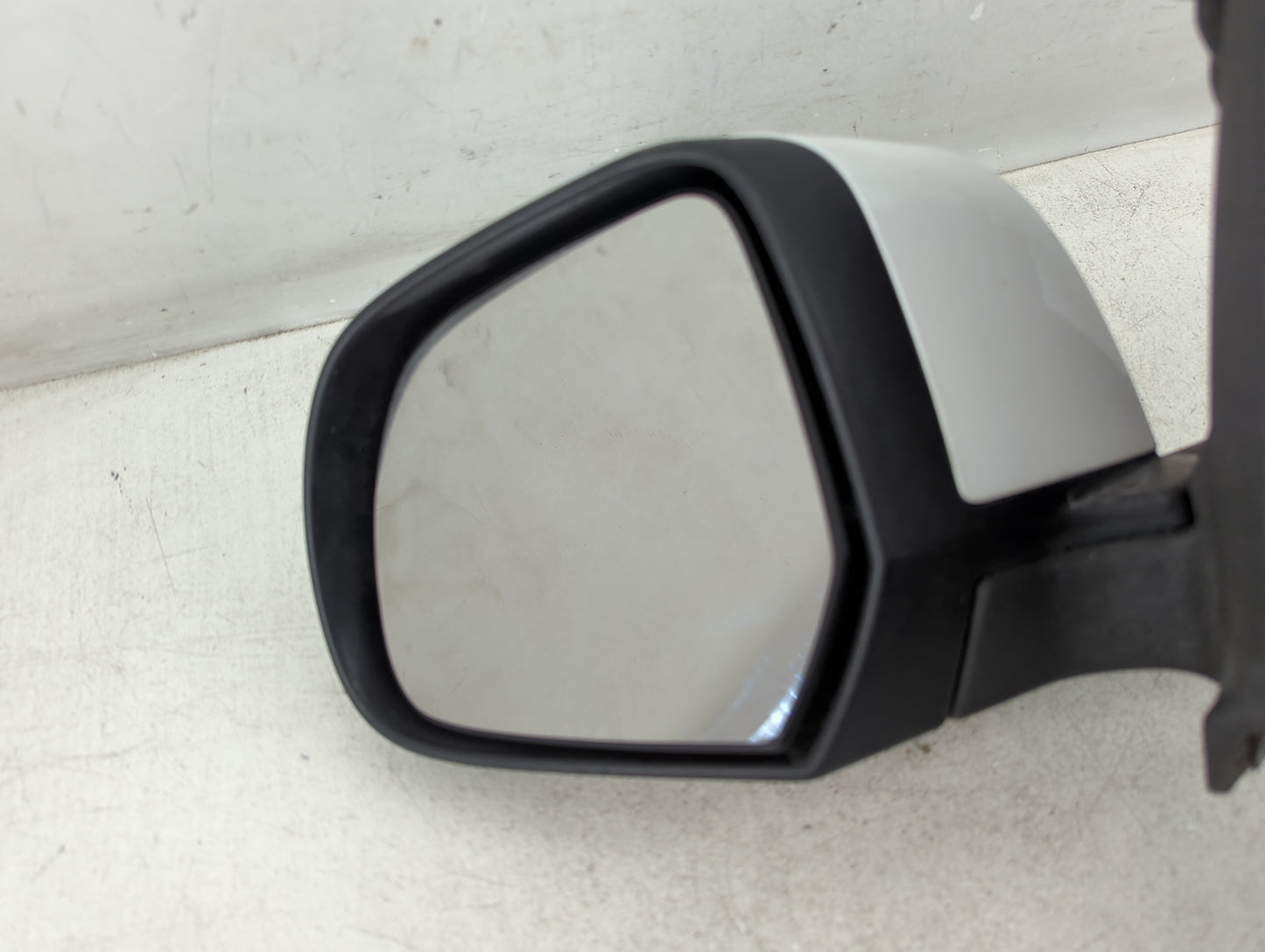 2012-2014 Nissan Versa Driver Side View Mirror - Left Door Mirror OEM Used - Oemusedautoparts1.com