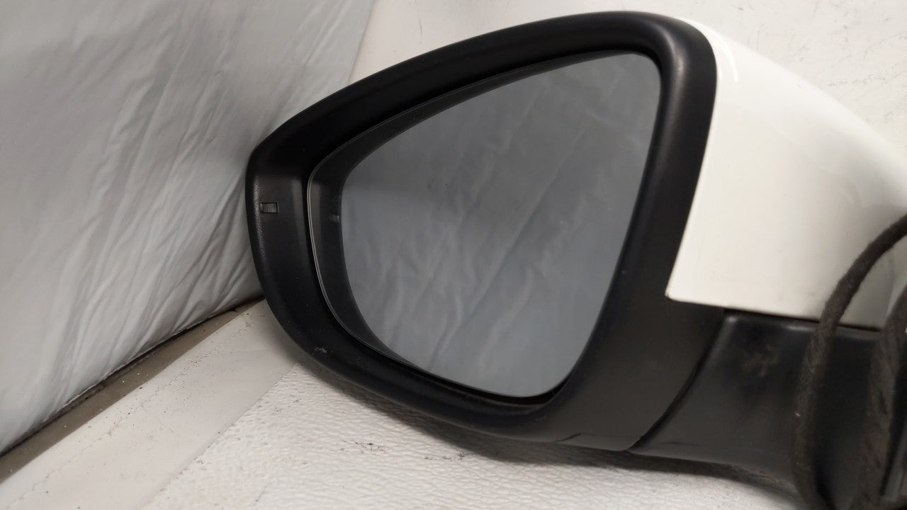 2008-2012 Nissan Versa Driver Side View Mirror - Left Door Mirror OEM Used - Oemusedautoparts1.com
