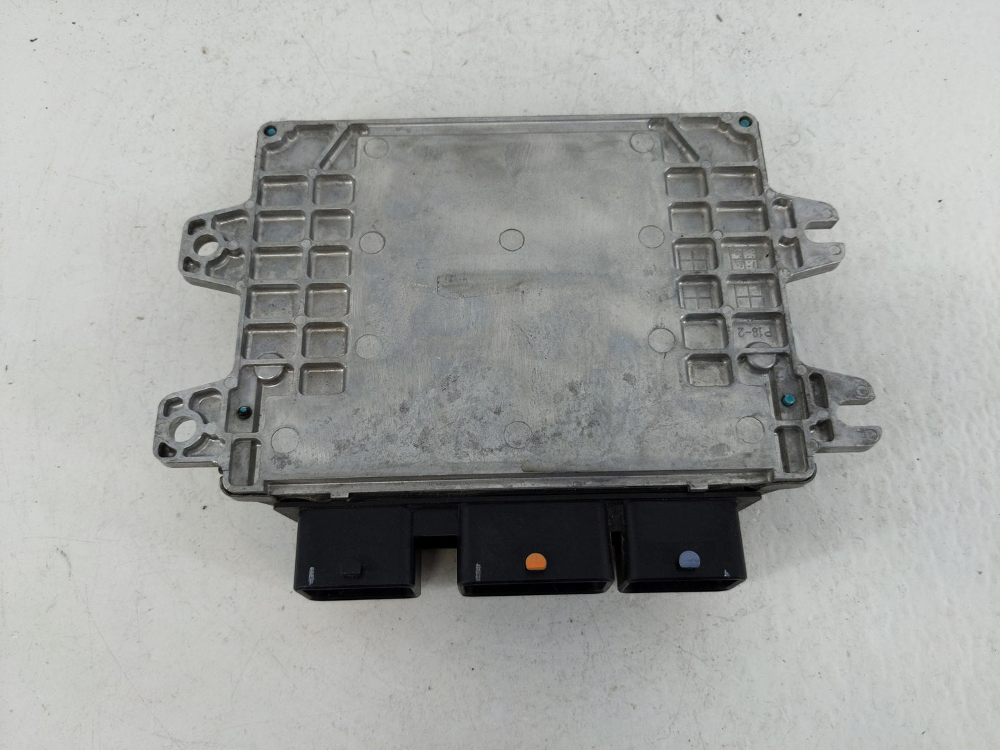 2012 Nissan Versa PCM Engine Control Computer ECU ECM PCU OEM P/N:MEC910-040 Fits OEM Used Auto Parts - Oemusedautoparts1.co