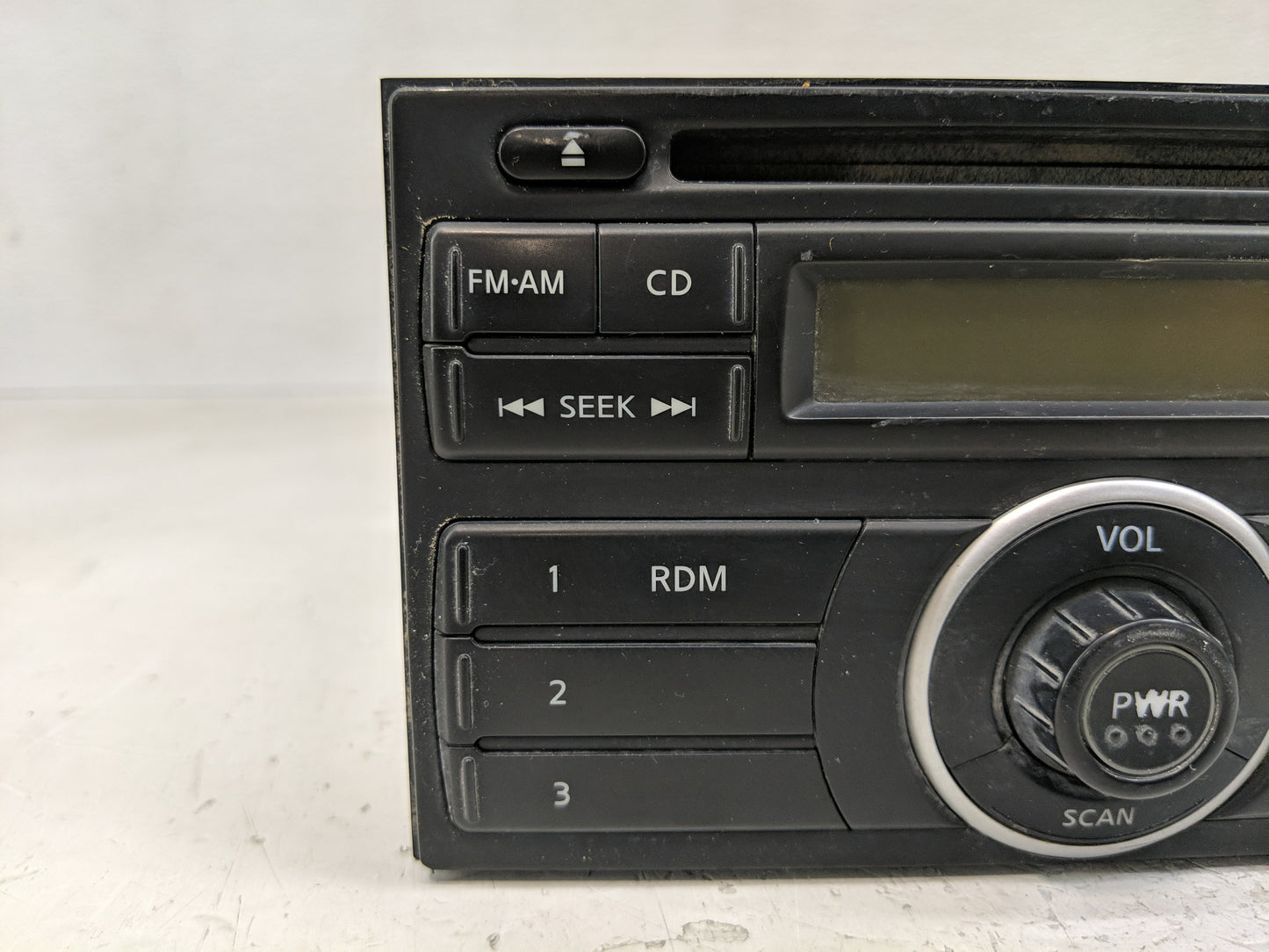2010-2012 Nissan Versa Radio AM FM Cd Player Receiver Replacement P/N:28185 ZW80D Fits Fits 2010 2011 2012 OEM Used Auto Par