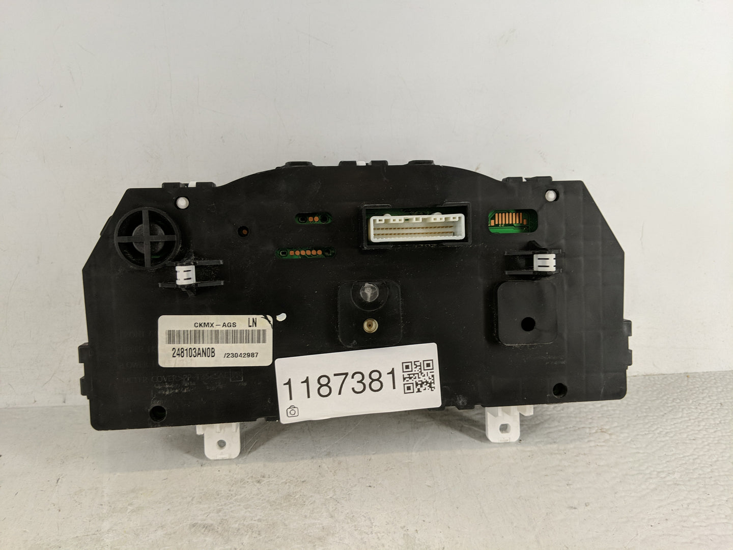 2012 Nissan Versa Instrument Cluster Speedometer Gauges P/N:248103AN0B Fits OEM Used Auto Parts - Oemusedautoparts1.com
