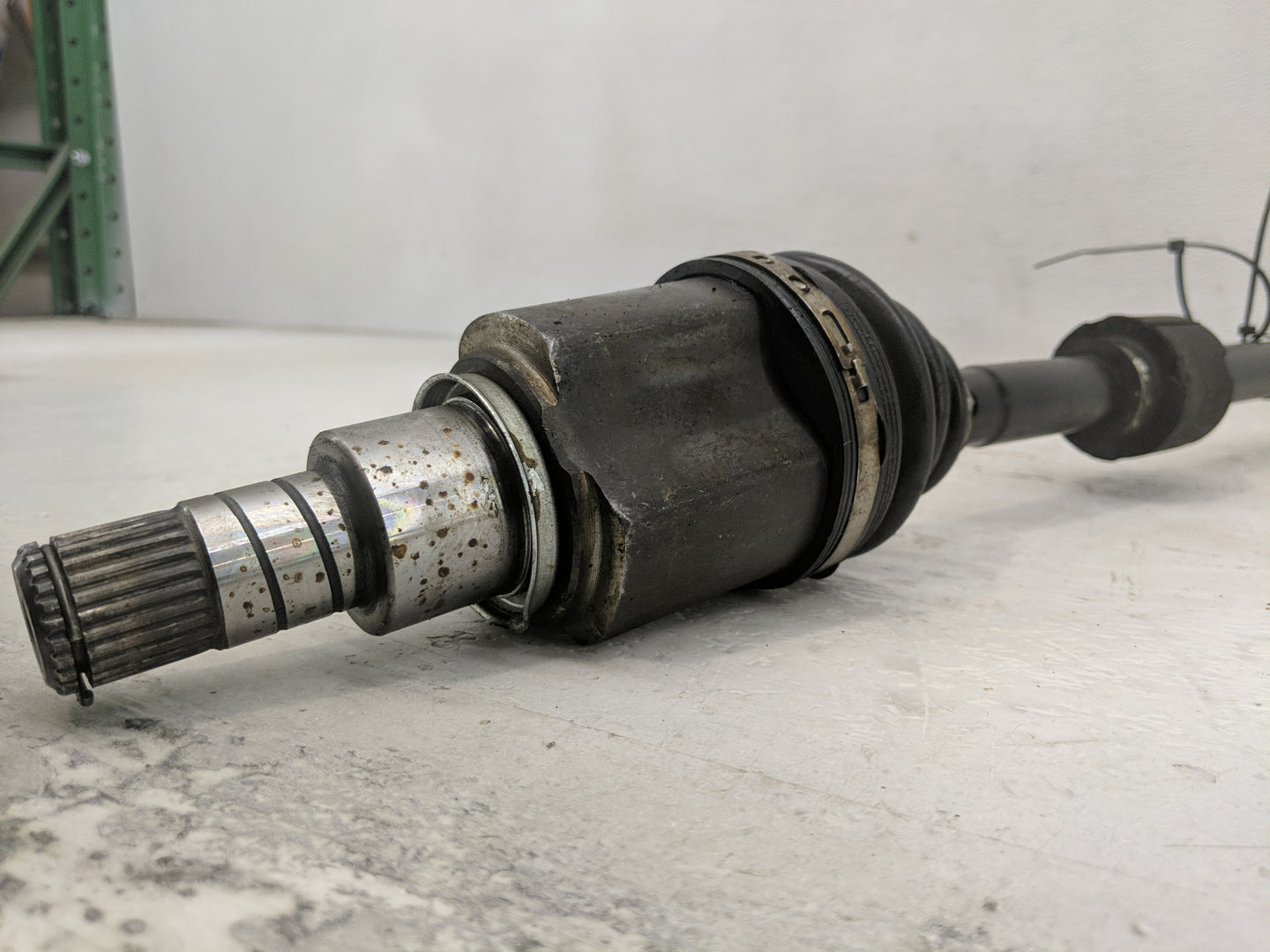 2007-2012 Nissan Versa Axle Shaft Front Driver Cv C/v - Oemusedautoparts1.com