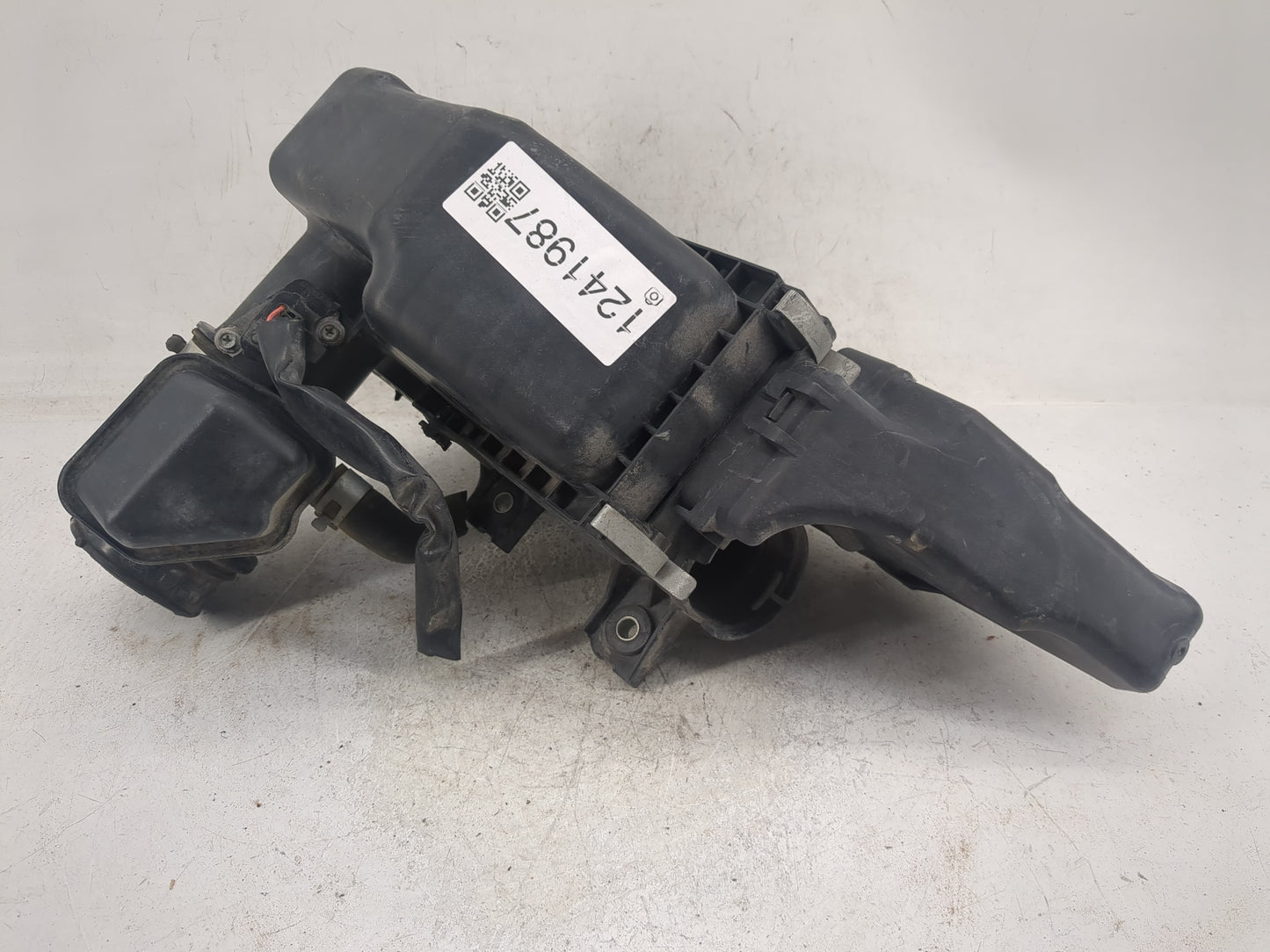 2012-2012 Nissan Versa Air Cleaner Intake-duct Hose Tube - Oemusedautoparts1.com