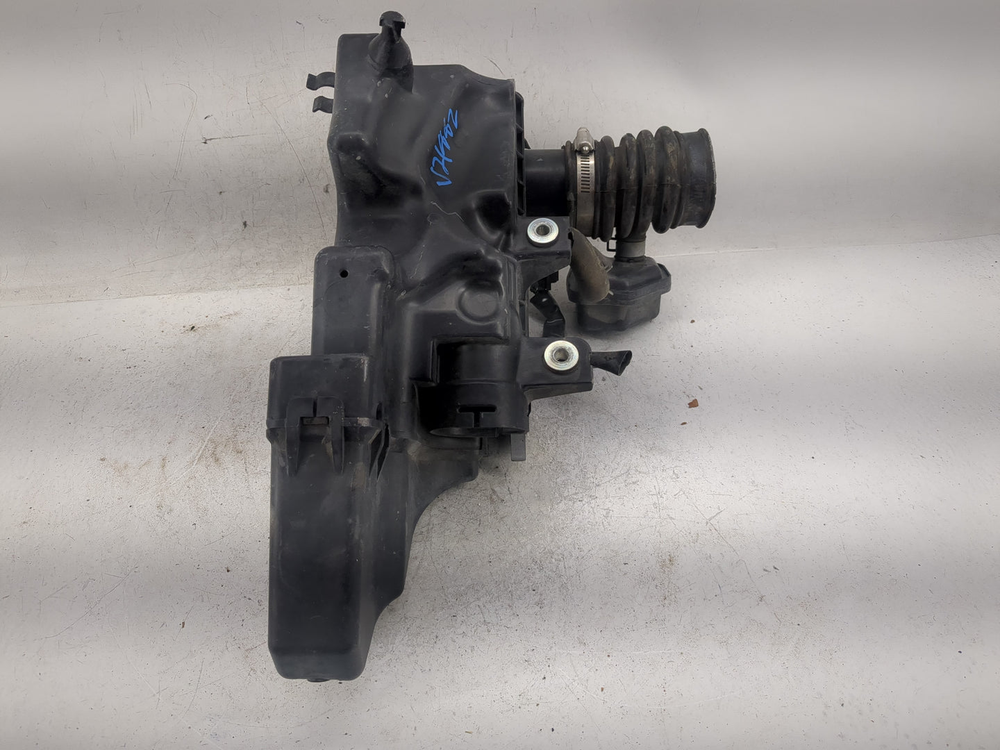 2012-2012 Nissan Versa Air Cleaner Intake-duct Hose Tube - Oemusedautoparts1.com