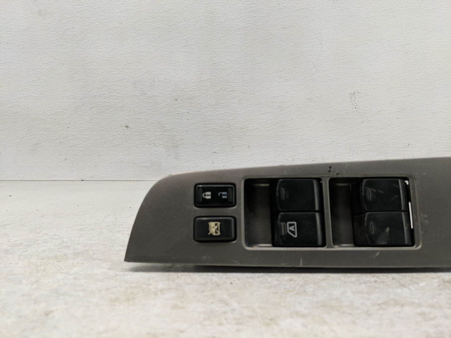 2010-2012 Nissan Versa Master Power Window Switch Replacement Driver Side Left Fits Fits 2010 2011 2012 OEM Used Auto Parts 