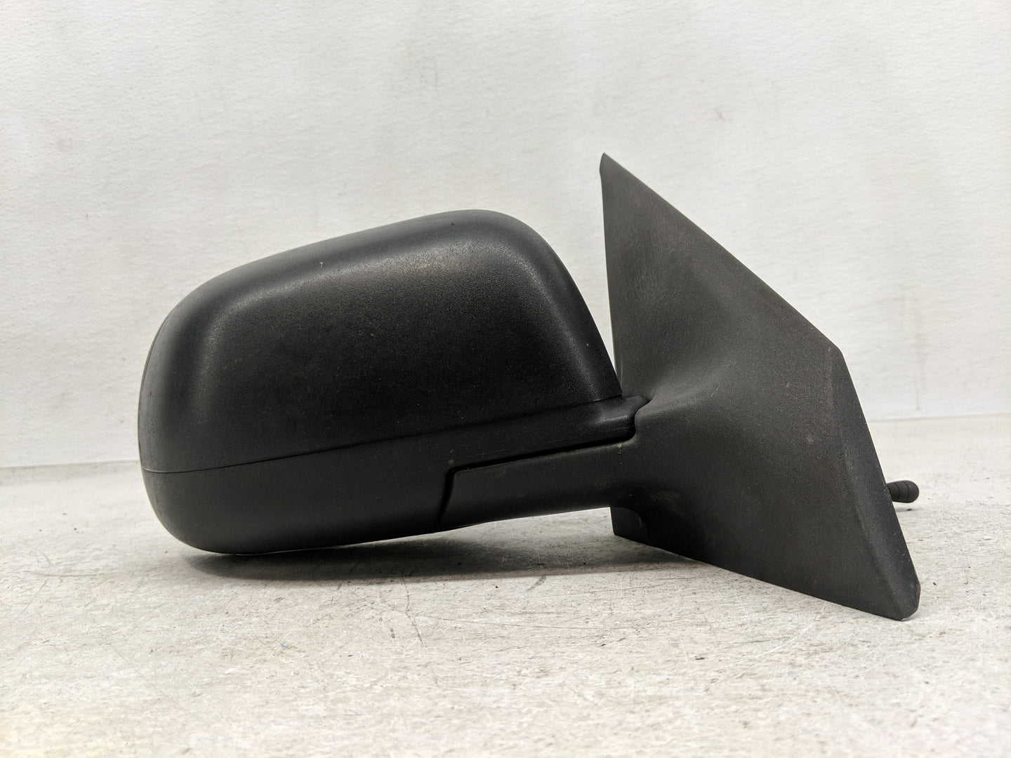 2012-2014 Nissan Versa Passenger Side View Mirror - Right Door Mirror OEM Used - Oemusedautoparts1.com