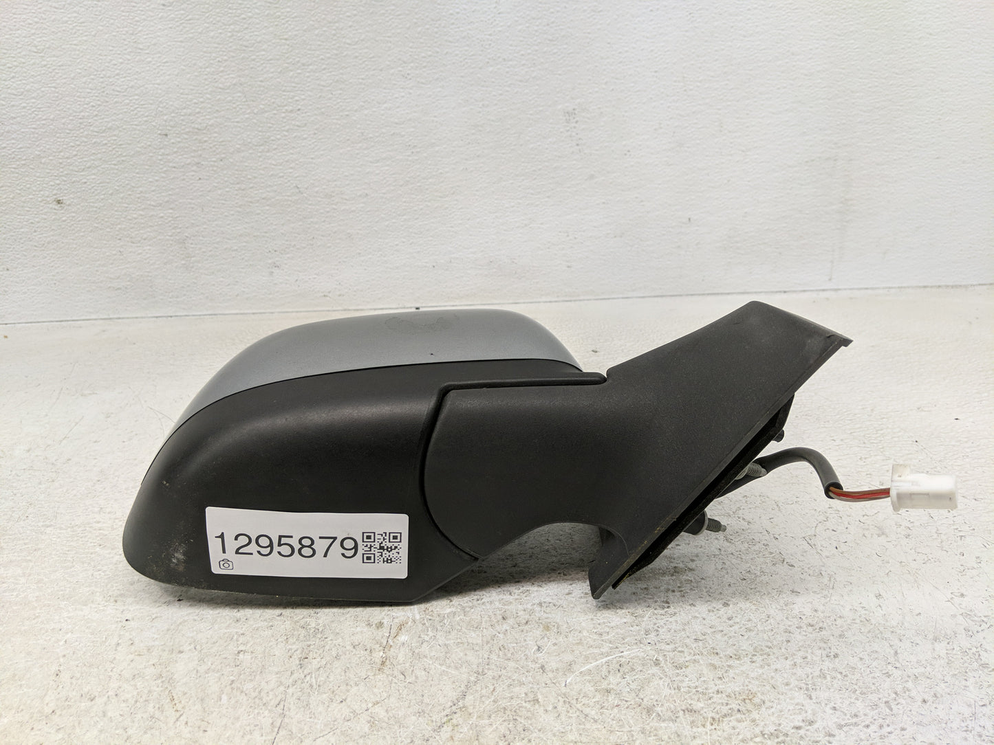 2012-2014 Nissan Versa Passenger Side View Mirror - Right Door Mirror OEM Used - Oemusedautoparts1.com