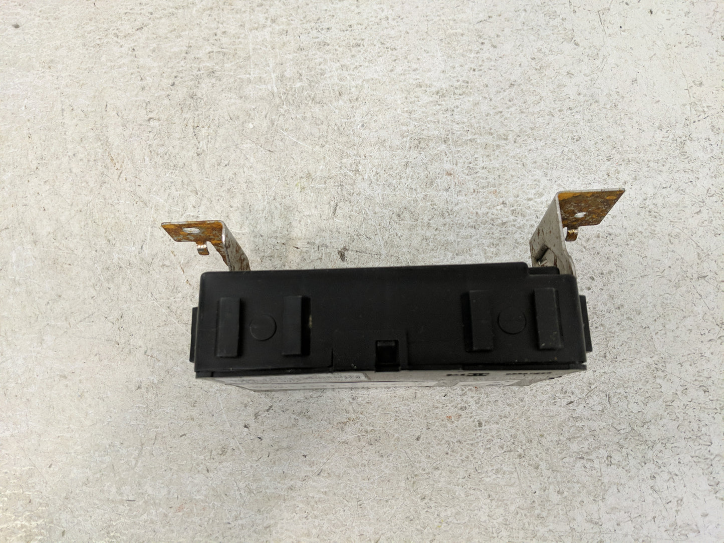 2010-2012 Nissan Versa Chassis Control Module Ccm Bcm Body Control - Oemusedautoparts1.com