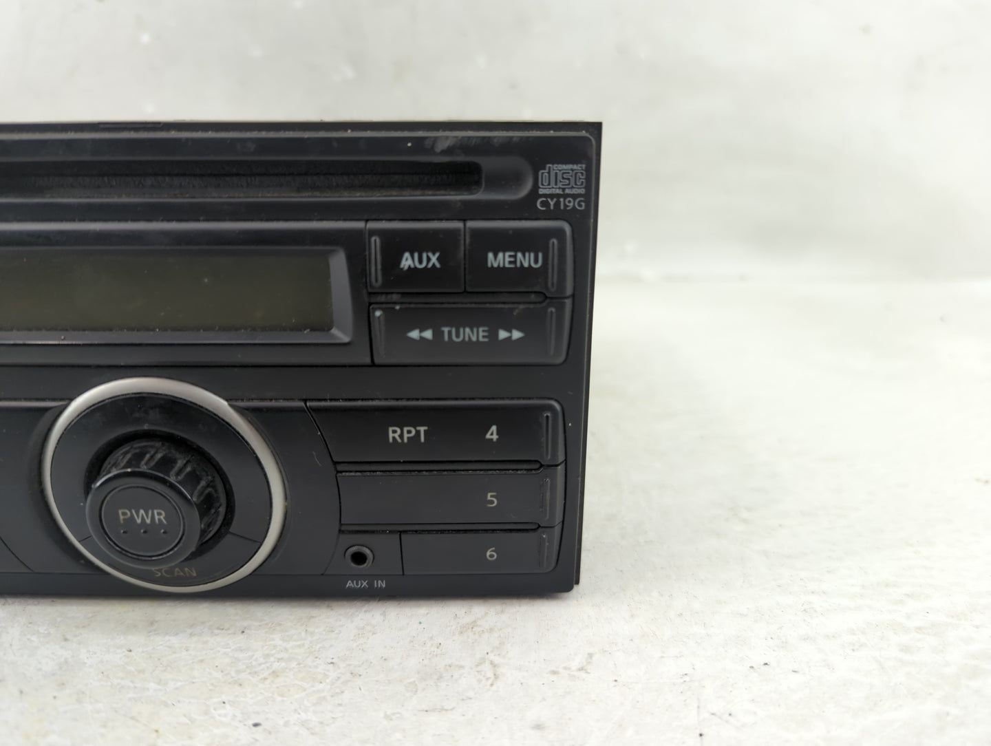 2012-2014 Nissan Versa Radio AM FM Cd Player Receiver Replacement P/N:3089A Fits Fits 2012 2013 2014 OEM Used Auto Parts - O