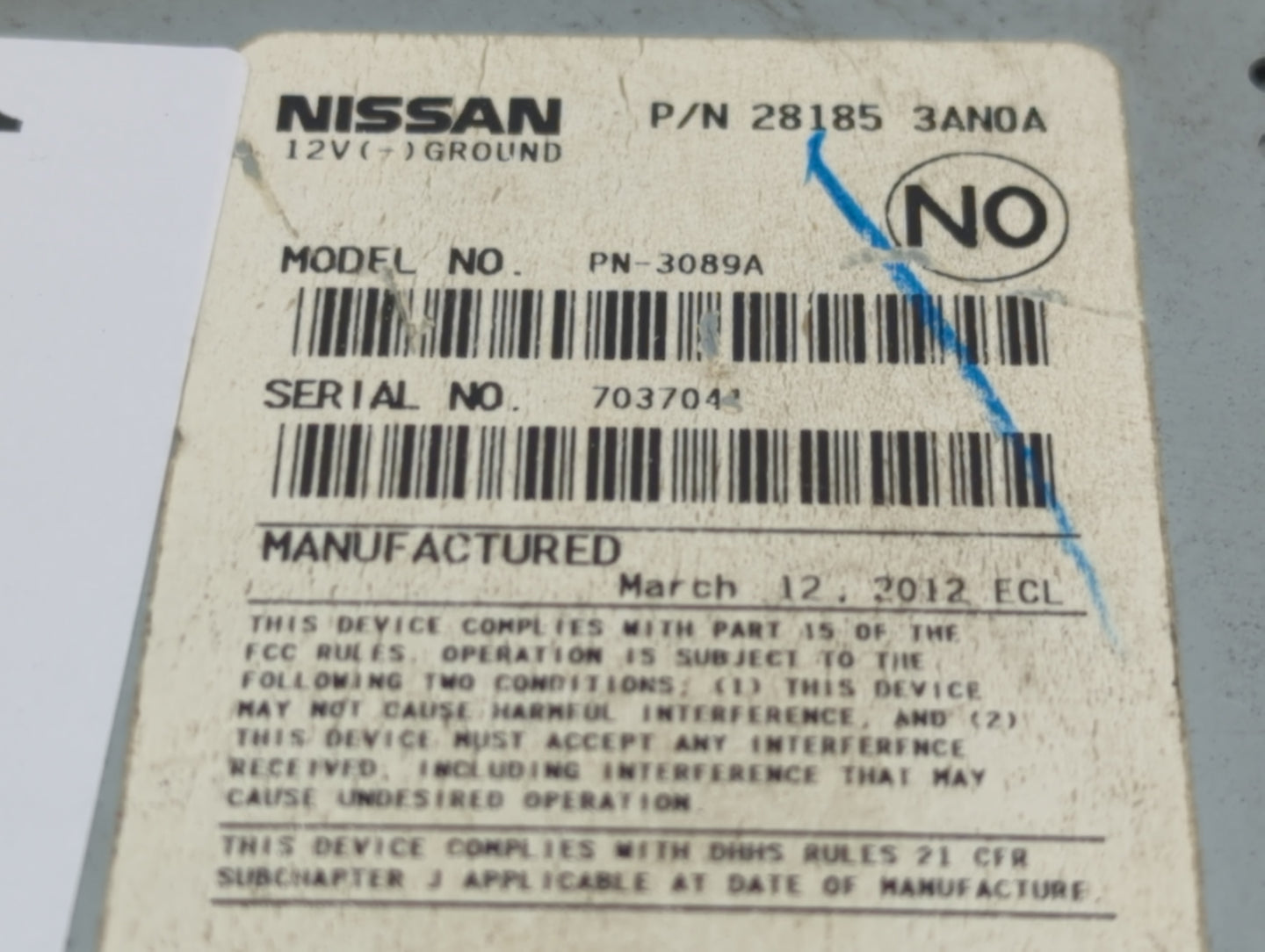 2012-2014 Nissan Versa Radio AM FM Cd Player Receiver Replacement P/N:3089A Fits Fits 2012 2013 2014 OEM Used Auto Parts - O